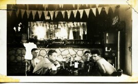 photo of Summit's bar