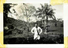 photo from whence the banner for this page was made - a picture of Gene at Summit Gardens